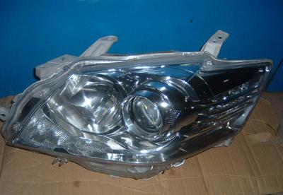 克萊斯勒鉑銳氙氣燈 提升夜間駕駛安全與視覺體驗(yàn)的汽車配件